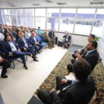 Governador Wilson Lima anuncia internet de alta qualidade para Tabatinga, em parceria com a Anatel