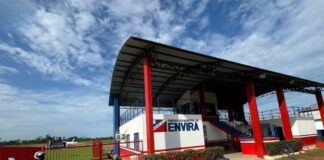 Atividade do estabelecimento atrai urubus, ocasionando risco de acidentes aéreos