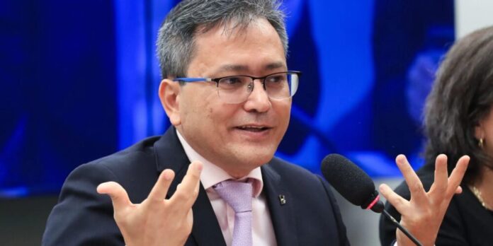 Receita Federal mira R$ 200 bilhões com nova estratégia de cobrança amigável para devedores