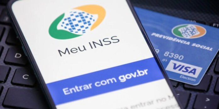 INSS desmente boato sobre bloqueio de aposentadoria por falta de nova identidade