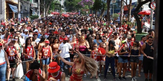 Carnaval de SP 2026: Prefeitura prevê 16,5 milhões de foliões e R$ 3,4 bilhões em arrecadação