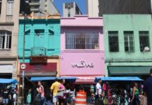 Consumo das famílias impulsiona economia e derruba desemprego a menor nível desde 2012