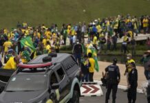 Moraes vota contra recurso de cúpula da PMDF condenada pelo 8 de janeiro