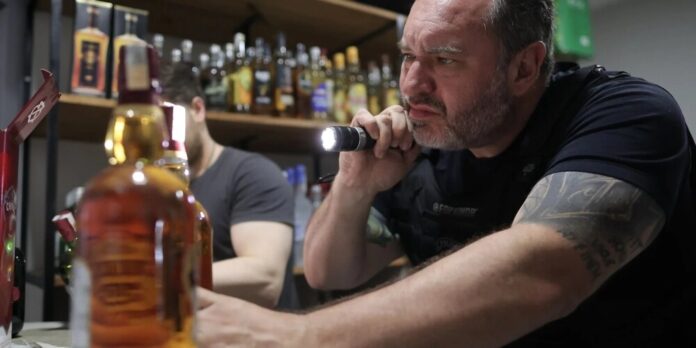 Carnaval em alerta: estados intensificam fiscalização contra metanol em bebidas