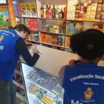 Visa Manaus apreende 15 kg de medicamentos irregulares em tabacarias