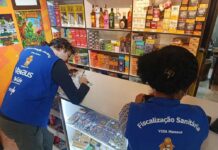 Visa Manaus apreende 15 kg de medicamentos irregulares em tabacarias