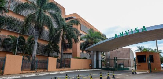 Anvisa aprova Sephience, novo medicamento para tratamento de fenilcetonúria no Brasil