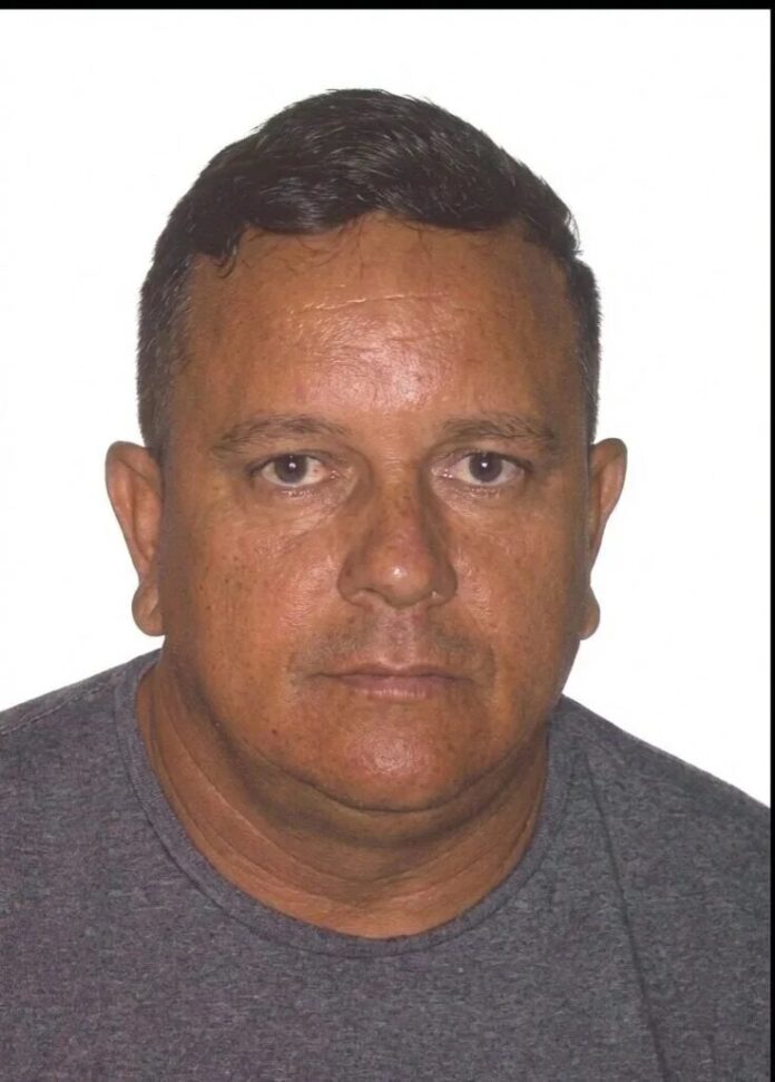 Polícia Civil do Amazonas divulga imagem de comandante procurado por naufrágio no Encontro das Águas