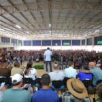 Wilson Lima amplia ações sociais e inaugura fábrica de gelo no Careiro Castanho