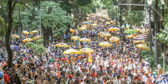 Pós-Carnaval em São Paulo: BaianaSystem e Daniela Mercury agitam a cidade com mais de 100 blocos