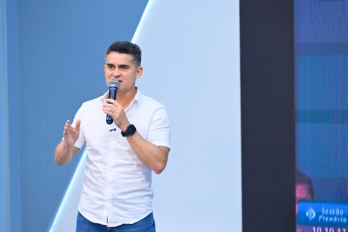 Manaus em alerta: Chuvas intensas causam 15 ocorrências e prefeitura reforça monitoramento