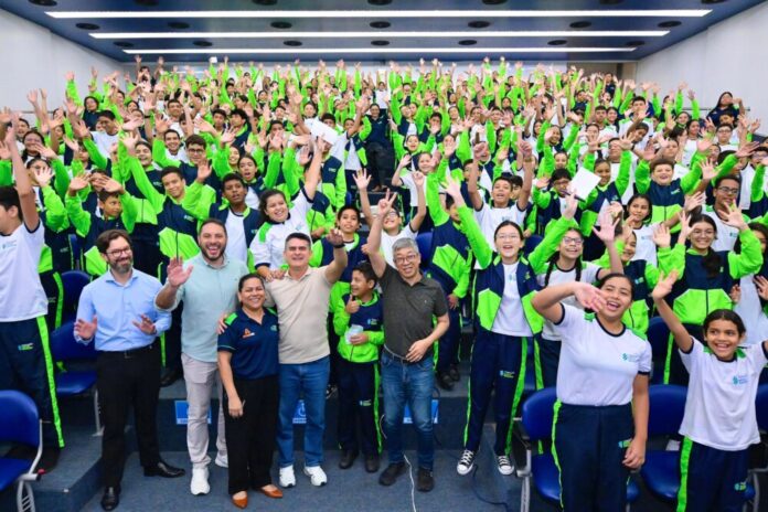 David Almeida consolida parceria inédita com Fundação Matias Machline para alunos da rede municipal