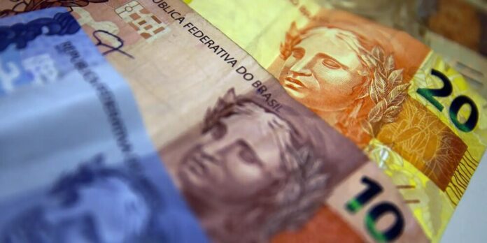 Prévia da inflação de fevereiro atinge 0,84% e impacta o bolso do consumidor, aponta IBGE