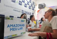 Moradores da zona oeste de Manaus celebram serviços gratuitos no Governo Presente