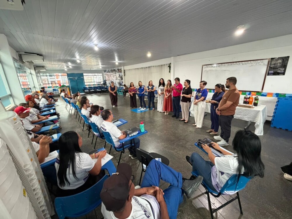Prefeitura de Manaus forma 24 novos cuidadores comunitários de idosos no bairro Betânia