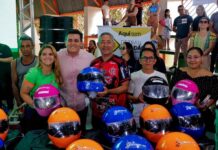 Detran-AM entrega 250 equipamentos de segurança para mototaxistas e motofretistas em Rio Preto da Eva