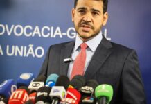 Lula indicará Jorge Messias para o STF nesta terça-feira ao Senado