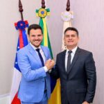 David Almeida renuncia e transmite cargo de prefeito de Manaus para Renato Junior