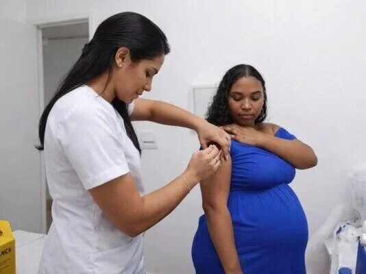 Amazonas amplia vacinação contra gripe para toda a população até maio de 2026