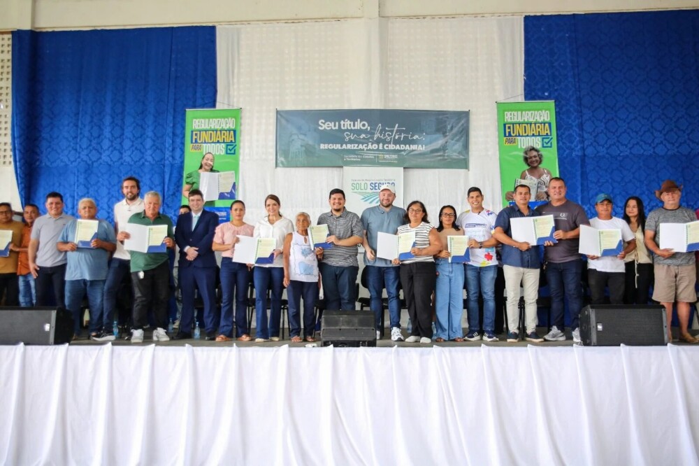 Sect entrega 100 títulos definitivos a produtores rurais de Itapiranga e impulsiona desenvolvimento no Amazonas