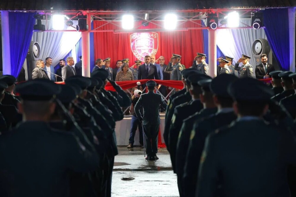 Wilson Lima forma 104 aspirantes a oficiais da Polícia Militar do Amazonas