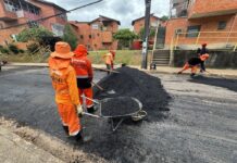 Prefeitura de Manaus revitaliza rua Igarapé de Manaus no Centro com novo asfalto