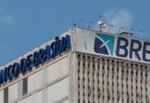 Câmara Legislativa do DF convoca presidente do BRB para explicar rombo bilionário