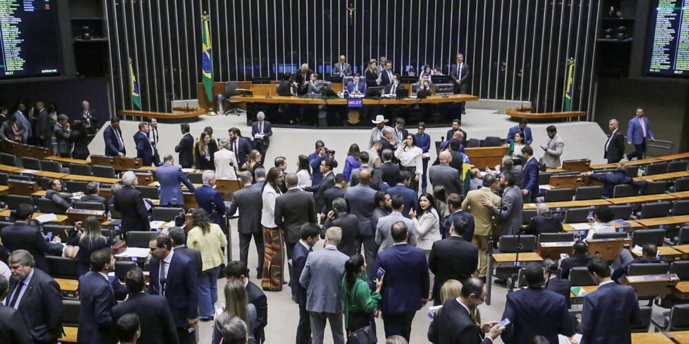 Câmara aprova MP com novas regras para seguro-defeso e foco em combate a fraudes