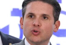 Arthur Lira diz que fim da escala 6×1 será debatido por meio de PEC