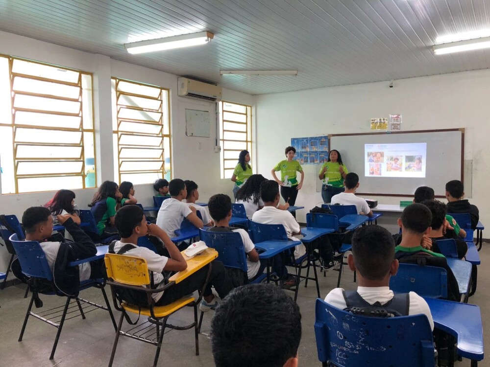 Projeto 'Oca vai à Escola' promove educação ambiental e engaja estudantes da rede municipal em Manaus