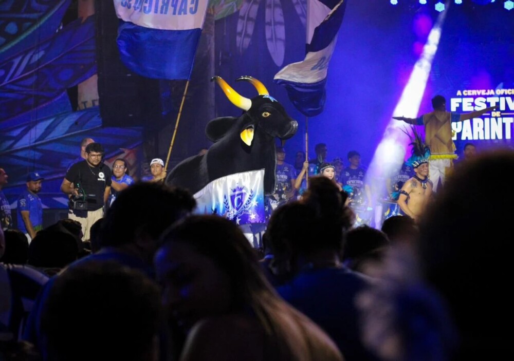 Três gerações de pajés marcam noite histórica no Bar do Boi com tema ‘Misticismo e Revolução’
