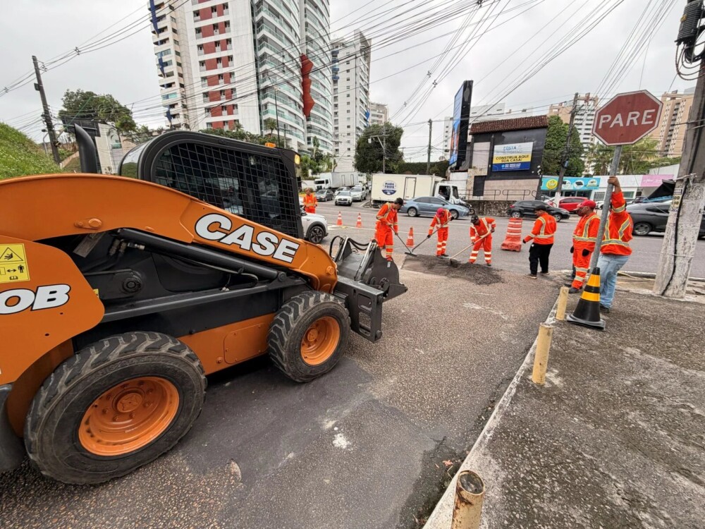 Prefeitura de Manaus intensifica operação Tapa-Buracos no Parque 10 de Novembro