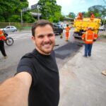 Prefeito Renato Junior fiscaliza operação tapa-buracos na avenida André Araújo com novas tecnologias