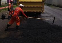 Prefeitura de Manaus recupera asfalto da Comendador José Cruz e melhora mobilidade no Lago Azul