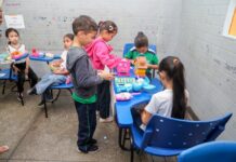Prefeitura de Manaus promove Semana Nacional de Educação Financeira em escola da zona Norte