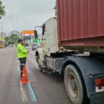 Prefeitura de Manaus intensifica fiscalização de caminhões em área de restrição na zona Centro-Sul