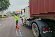 Prefeitura de Manaus intensifica fiscalização de caminhões em área de restrição na zona Centro-Sul