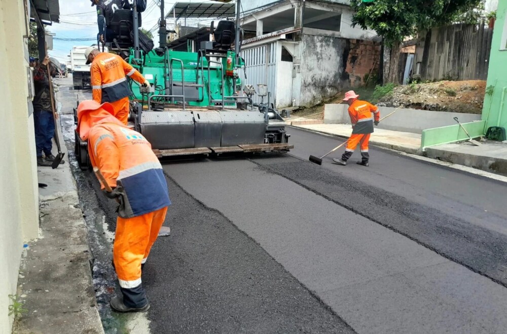 Prefeitura de Manaus avança com recapeamento de 700 metros da rua Terra Nova no bairro São José Operário