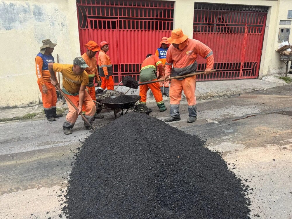 Prefeitura de Manaus intensifica recuperação asfáltica no bairro Flores e melhora mobilidade na zona Centro-Sul