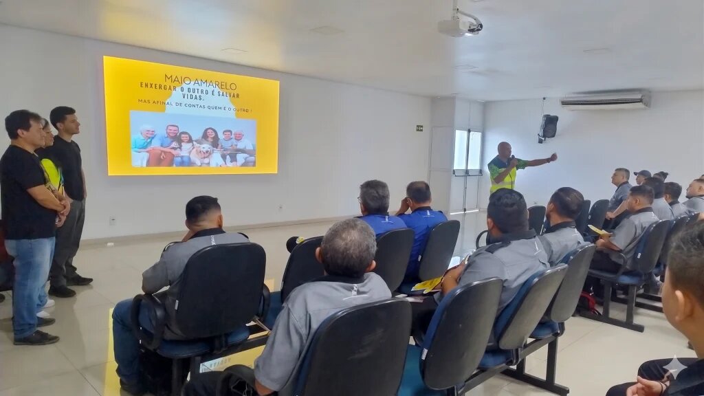 IMMU de Manaus promove educação sobre trânsito em empresa de transporte