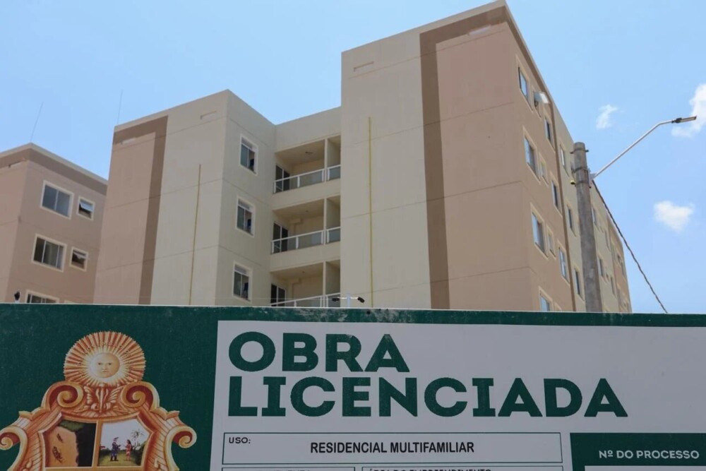 Prefeitura de Manaus reforça obrigatoriedade de placas em obras para construtores