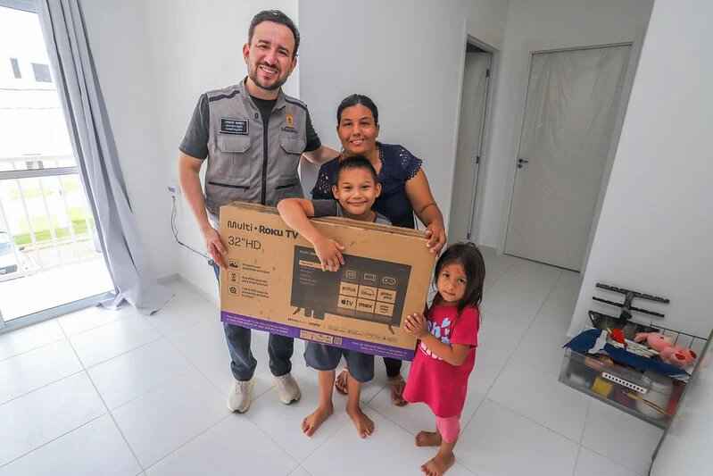 Prefeitura de Manaus entrega mobílias para 192 famílias do Morar Melhor 14 no Parque das Tribos