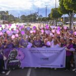 Primeira-dama Thaisa Cidade lidera caminhada pelo Junho Violeta em Manaus