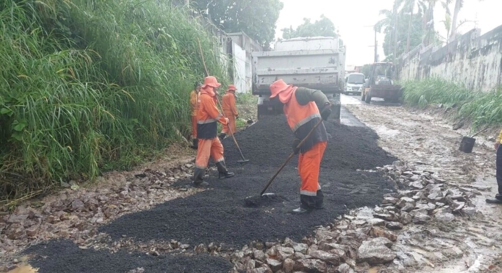 Prefeitura de Manaus pavimenta rua Marquês do Maranhão no Parque das Laranjeiras