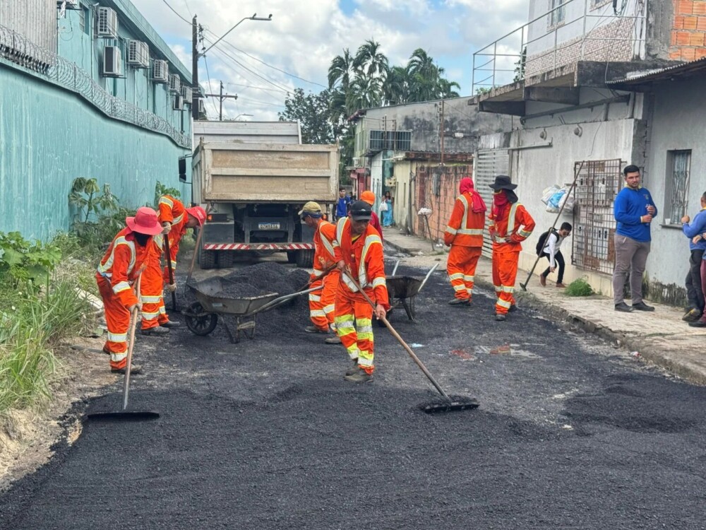 Prefeitura de Manaus avança com operação Tapa-Buracos no bairro Colônia Terra Nova