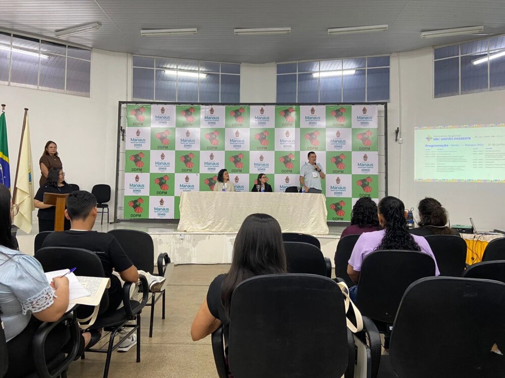 Educadores da Prefeitura de Manaus participam de seminário regional sobre gestão educacional do MEC