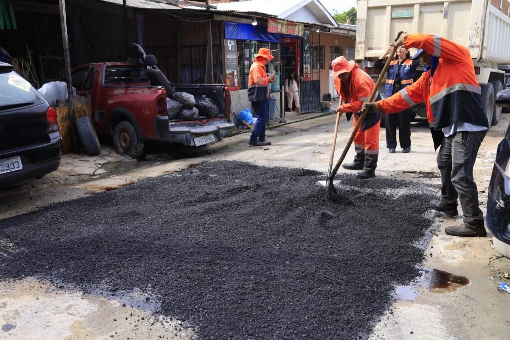 Prefeitura de Manaus revitaliza travessa no conjunto Riacho Doce e garante mais segurança e mobilidade