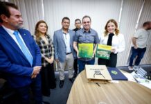 Governador Roberto Cidade assina concessões para investimento de US$ 500 milhões da Petrobras em Urucu