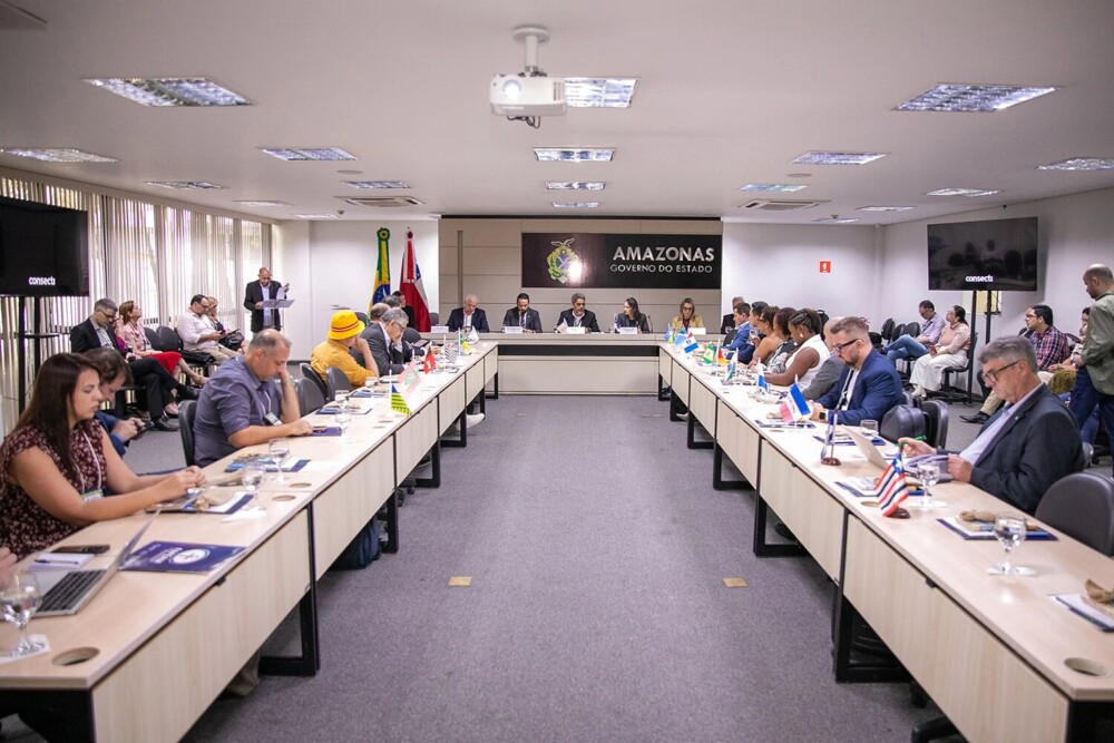 Fórum Nacional de Secretários de CT&I abre caminho para bioeconomia do Amazonas na Europa