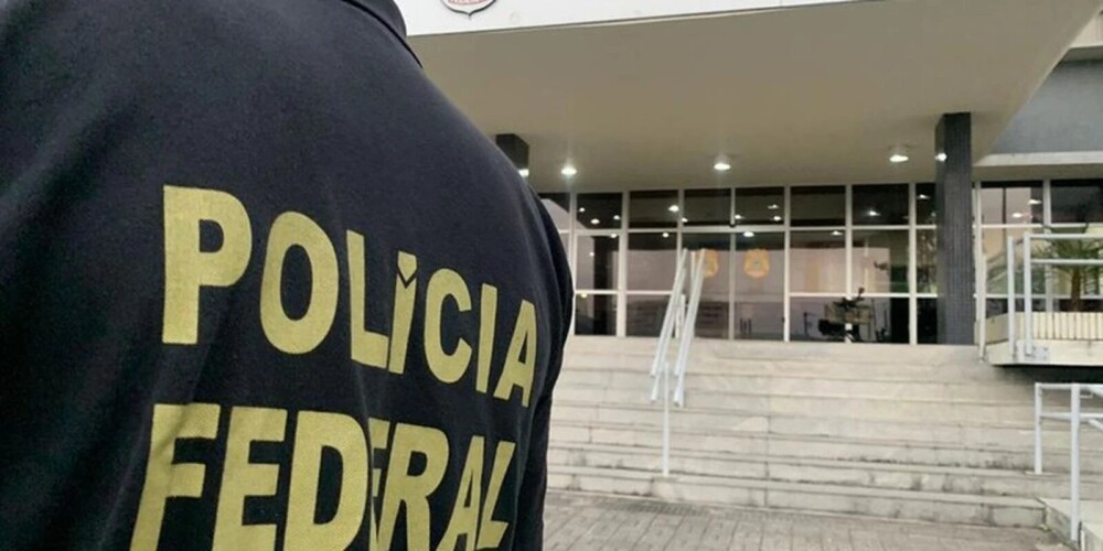 PF deflagra operação contra anúncios digitais falsos que simulavam serviços públicos